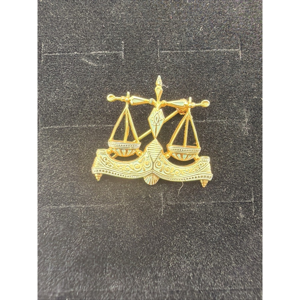 textured gold-tone Libra scales brooch or lapel pin
